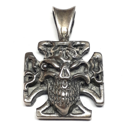 Přívěšek na řetízek TechStar motiv maltézský kříž s lebkou v plamenech